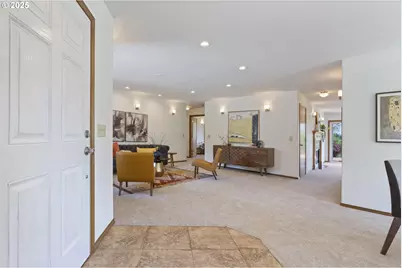 21805 Boones Ferry Rd NE, Aurora, OR 97002 - Photo 16