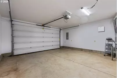 21805 Boones Ferry Rd NE, Aurora, OR 97002 - Photo 40