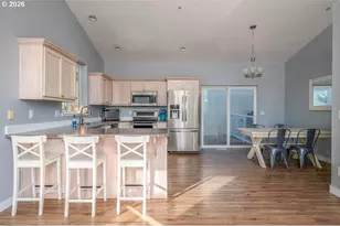 518 SE Espinosa St, Estacada, OR 97023 - Photo 10