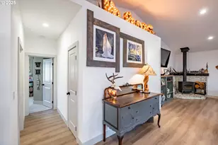 547 W Fourth St, Coquille, OR 97423 - Photo 22