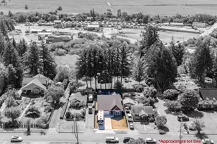 547 W Fourth St, Coquille, OR 97423 - Photo 2