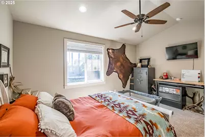 547 W 4th St, Coquille, OR 97423 - Photo 28