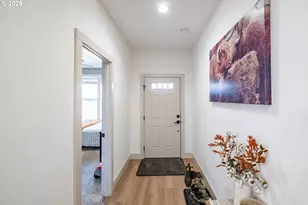 547 W Fourth St, Coquille, OR 97423 - Photo 6