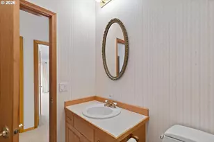 28200 SW Ladd Hill Rd, Sherwood, OR 97140 - Photo 22