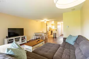 1935 NE 19th St, Gresham, OR 97030 - Photo 6