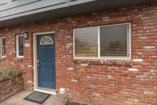 1935 NE 19th St, Gresham, OR 97030 - Photo 2