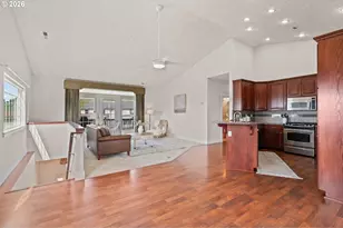 810 N Main St, Pendleton, OR 97801 - Photo 8