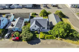 525 Elm Ave, Reedsport, OR 97467 - Photo 28