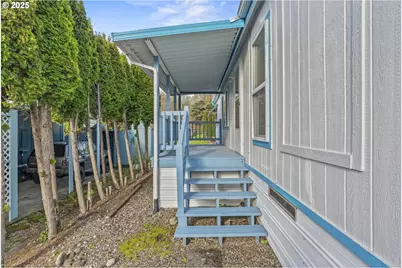 5400 Meeker Dr #104, Kalama, WA 98625 - Photo 4