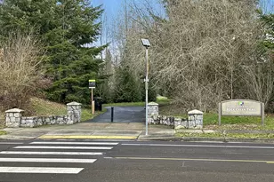 2004 NE Cadbury Ave, Hillsboro, OR 97006 - Photo 46