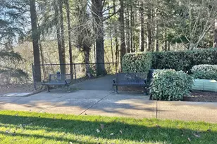 2004 NE Cadbury Ave, Hillsboro, OR 97006 - Photo 42