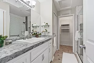 2004 NE Cadbury Ave, Hillsboro, OR 97006 - Photo 26