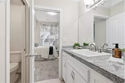 2004 NE Cadbury Ave #213, Hillsboro, OR 97006 - Photo 30