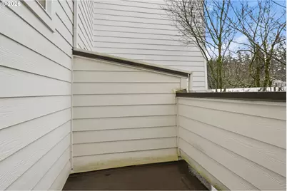2004 NE Cadbury Ave #213, Hillsboro, OR 97006 - Photo 36