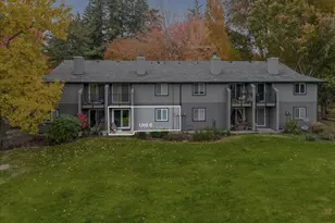 12612 NW Barnes Rd, Portland, OR 97210 - Photo 2