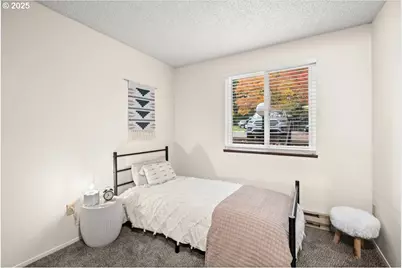 12612 NW Barnes Rd #6, Portland, OR 97210 - Photo 16