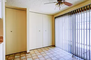 611 SE 139th Ave, Portland, OR 97233 - Photo 14