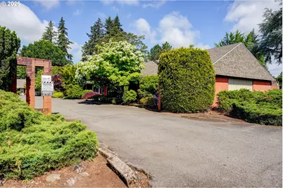 611 SE 139th Ave, Portland, OR 97233 - Photo 20