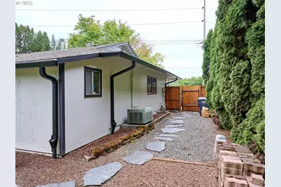 28502 S Highway 213, Molalla, OR 97038 - Photo 32