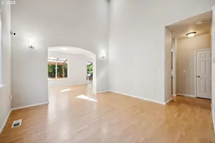 17723 SW Falling Leaf Ct, Beaverton, OR 97003 - Photo 4