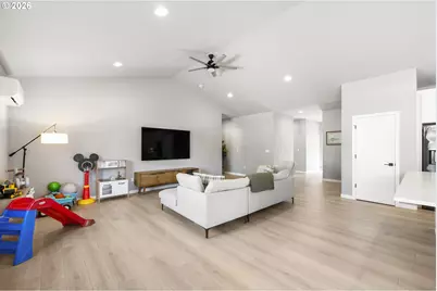 1703 Wilson Ct, Monmouth, OR 97361 - Photo 10