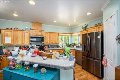 1745 Rifle Range Rd, Roseburg, OR 97470 - Photo 22