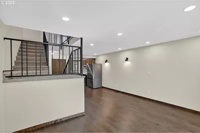 11926 N Jantzen Beach Ave #2, Portland, OR 97217 - Photo 22