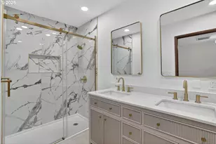 11926 N Jantzen Beach Ave, Portland, OR 97217 - Photo 30