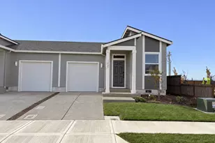 1005 Drake Ln, Woodburn, OR 97071 - Photo 1