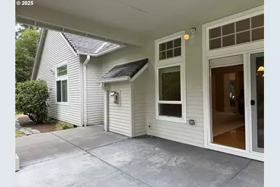 13001 SW Gallin Ct, Portland, OR 97223 - Photo 12