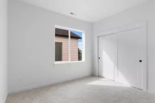 7195 SE Crystal Springs Blvd, Portland, OR 97206 - Photo 16