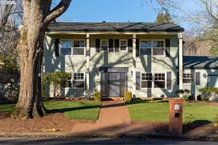 4221 SW 47th Dr, Portland, OR 97221 - Photo 2