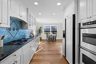 4221 SW 47th Dr, Portland, OR 97221 - Photo 16