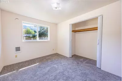 168 Walnut St, Myrtle Creek, OR 97457 - Photo 12
