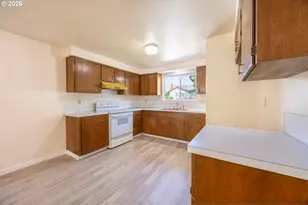 168 Walnut St, Myrtle Creek, OR 97457 - Photo 10
