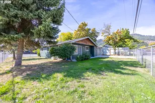 168 Walnut St, Myrtle Creek, OR 97457 - Photo 22