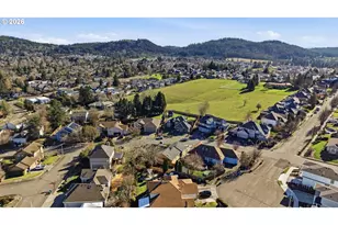 3857 SW Brittany Dr, Gresham, OR 97080 - Photo 42