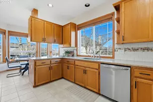 3857 SW Brittany Dr, Gresham, OR 97080 - Photo 16