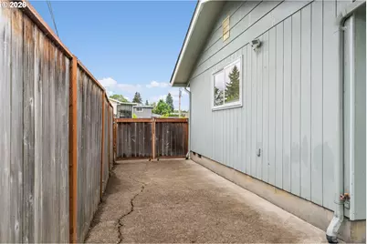 532 Warrington Ave, Eugene, OR 97404 - Photo 32