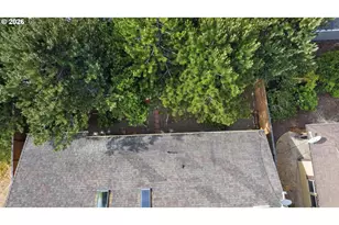 1620 38th Loop, Florence, OR 97439 - Photo 30