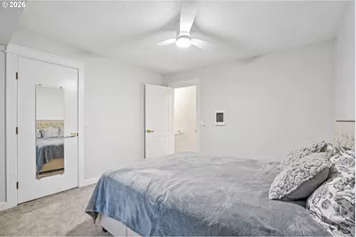 1302 NE Hogan Dr, Gresham, OR 97030 - Photo 14