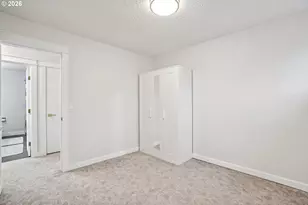 1302 NE Hogan Dr, Gresham, OR 97030 - Photo 18