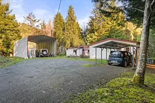 33382 Cedar Valley Rd, Gold Beach, OR 97444 - Photo 8