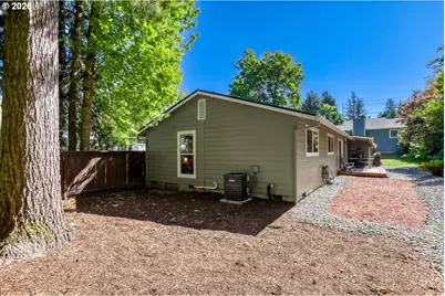 5048 SW Coronado St, Portland, OR 97219 - Photo 28