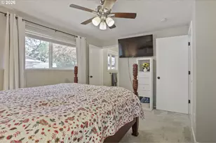 5048 SW Coronado St, Portland, OR 97219 - Photo 16