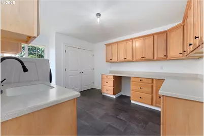 6145 SW Sweetbriar Ct, Portland, OR 97221 - Photo 36