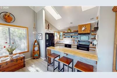 27840 Thimbleberry Rd, Gold Beach, OR 97444 - Photo 12