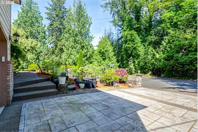 12142 SE Ogden Ct, Portland, OR 97266 - Photo 32