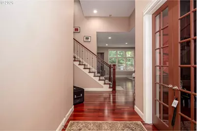 12142 SE Ogden Ct, Portland, OR 97266 - Photo 8
