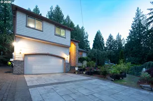 12142 SE Ogden Ct, Portland, OR 97266 - Photo 2